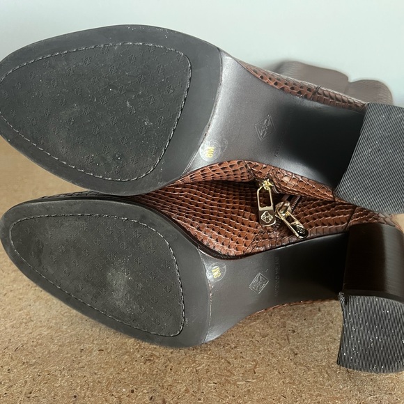 Antonio Melani Brown Snakeskin Pattern Boots - Picture 5 of 6